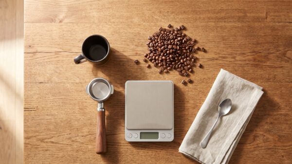black friday kaffeemaschine 2 black friday kaffeemaschine folgekosten Kaffeebohnen und Espressotasse als Vergleich der Folgekosten pro Tasse