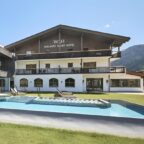 hotelava 13