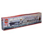 Airfix HMS Ark Royal Flugzeugträger-Modellbausatz 1:600 Vintage Classics