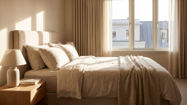 justaway hotel Hotelzimmer mit Tageslicht