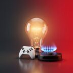 Strom- und Gasaktion der MediaMarkt Tarifwelt: leuchtende Gluehbirne, Gasflamme, Gaming-Controller und Saugroboter als Wunschpraemien