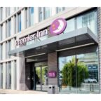 Premier Inn Hotel Eingang - Hotelgutschein bei Animod ab 69 Euro fuer 2 Personen