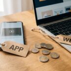Preisvergleich YouTube Premium: Anhänger APP am Smartphone gegen Anhänger WEB am Laptop