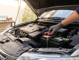 Autobatterie Lebensdauer motorraum