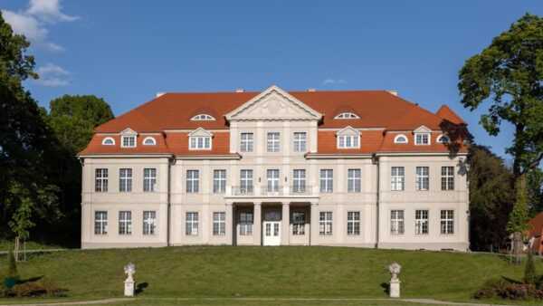 hotel 8 hotel 8