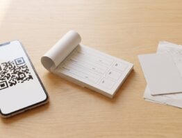 McDonald's Gutscheine im Vergleich: App-Coupon auf dem Smartphone, Papier-Coupon und Geschenkkarte