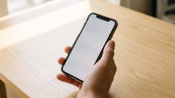Anmeldung per Fingerabdruck-Sensor am Smartphone bestätigen