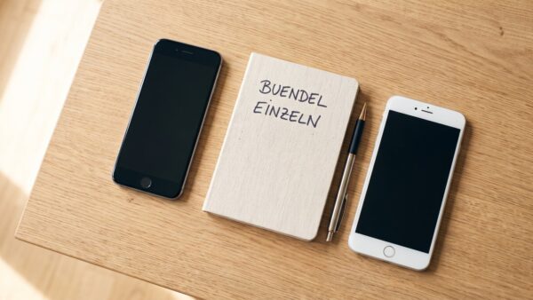 schubladenvertrag bild 3 Zwei Smartphones und ein Notizblock mit dem Vergleich BĂŒndel gegen Einzelkauf