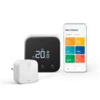 tado Smartes Thermostat X mit Bridge Starter Kit in Schwarz und Weiß samt App