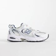 New Balance – 530 – Sneaker in Weiß und Grau